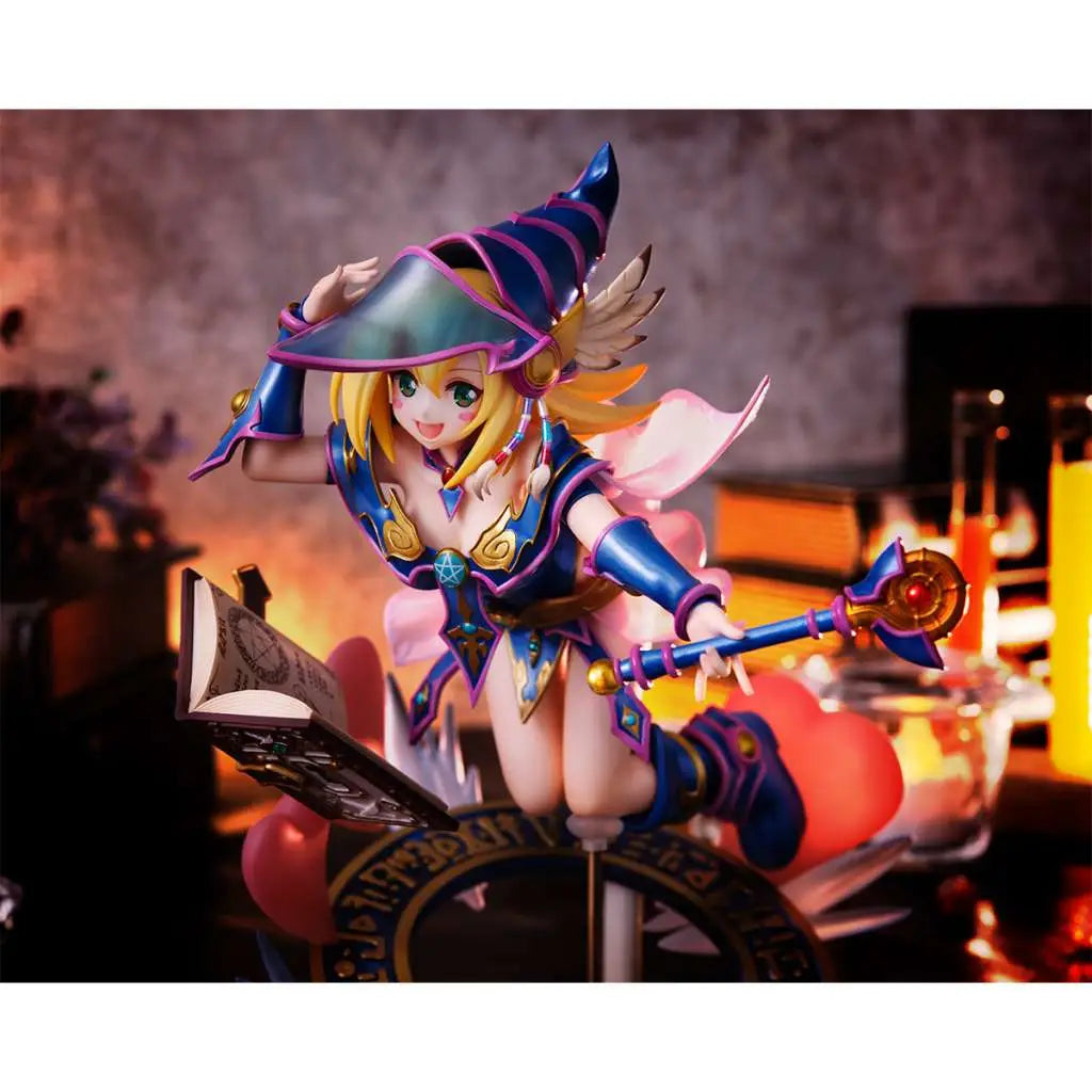 YU-GI-OH! DUEL MONSTERS DARK MAGICIAN GIRL STATUE Frikytopia