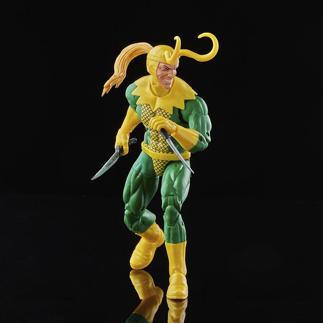 Figura hasbro marvel legends loki clasico