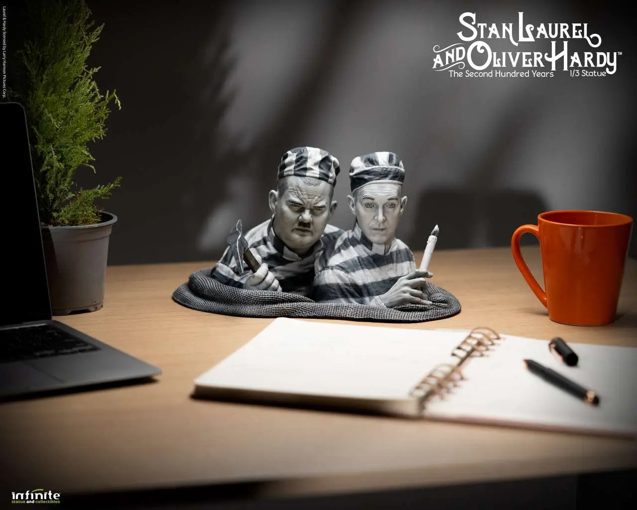 STAN LAUREL & OLIVER HARDY 1/3 Estatua