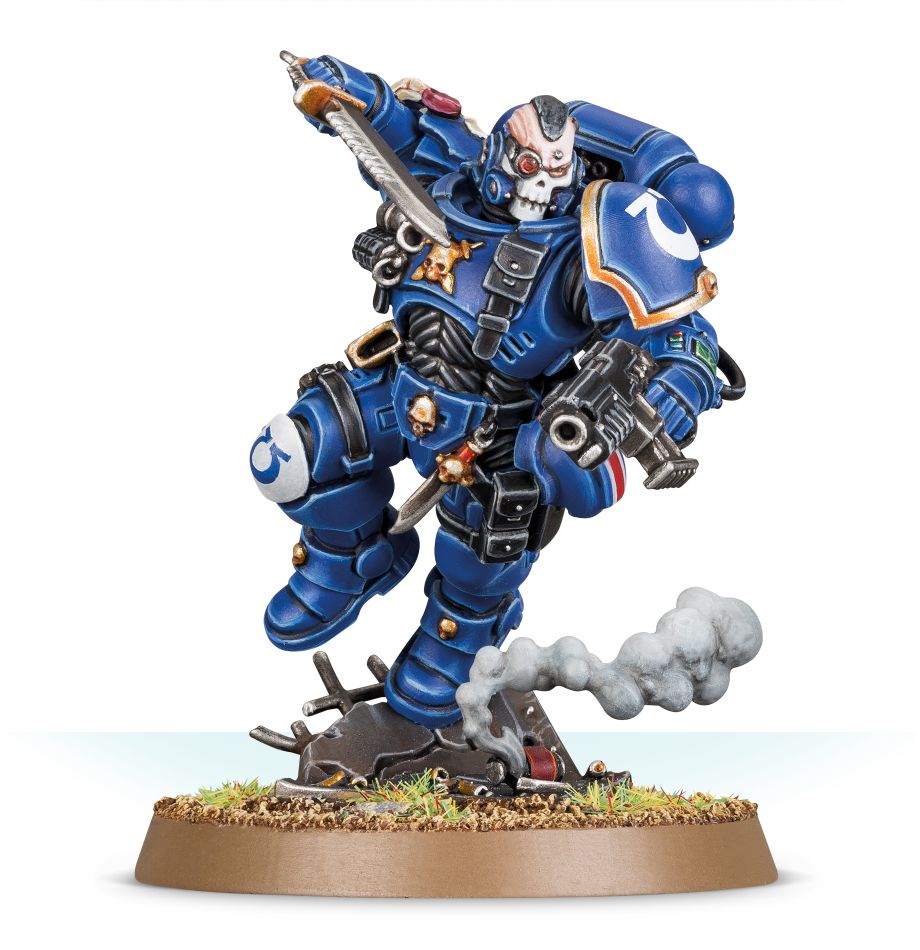 TENIENTE PRIMARIS CON ARMADURA REIVER Frikytopia