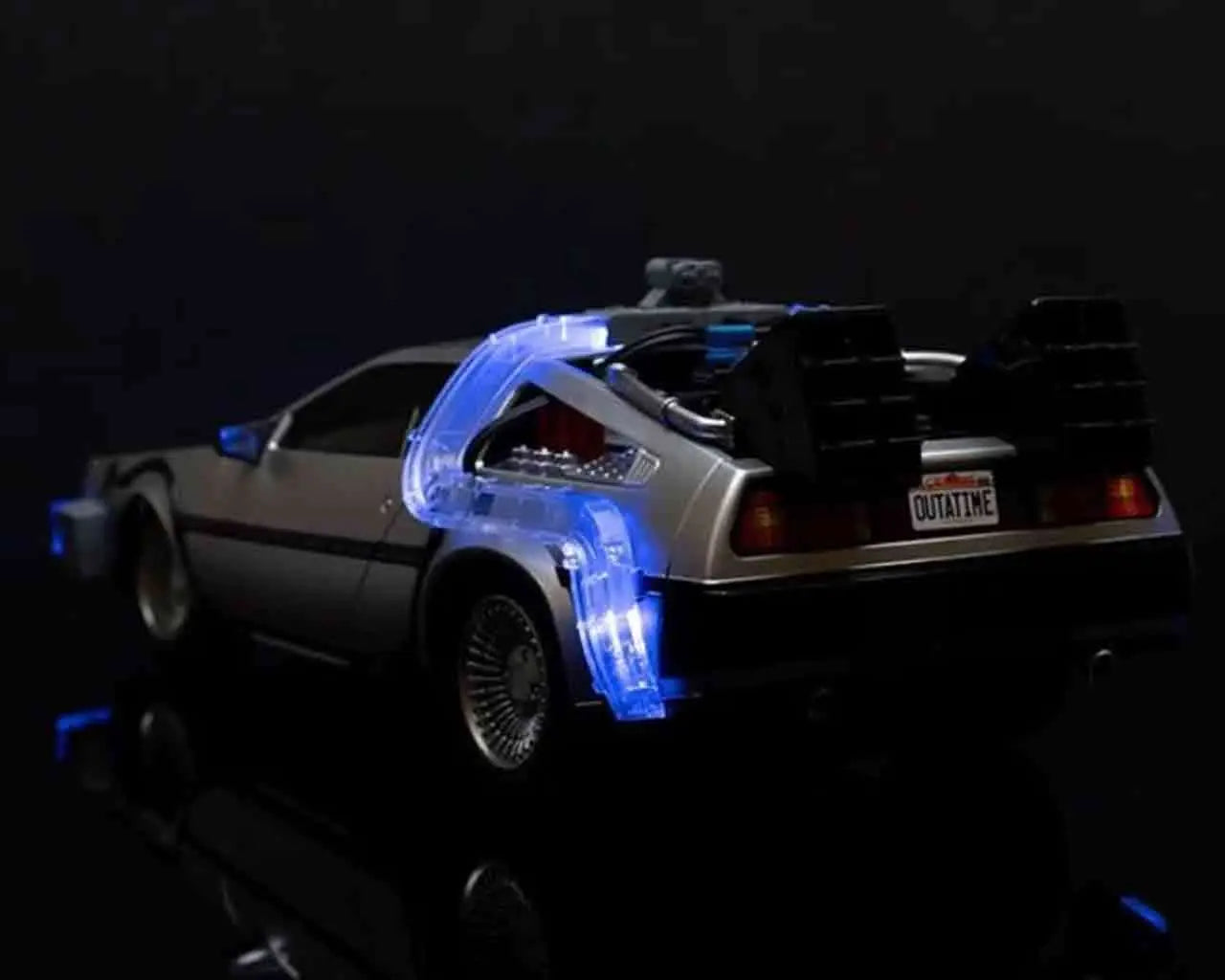 Coche radio control DLorean Regreso al Futuro II