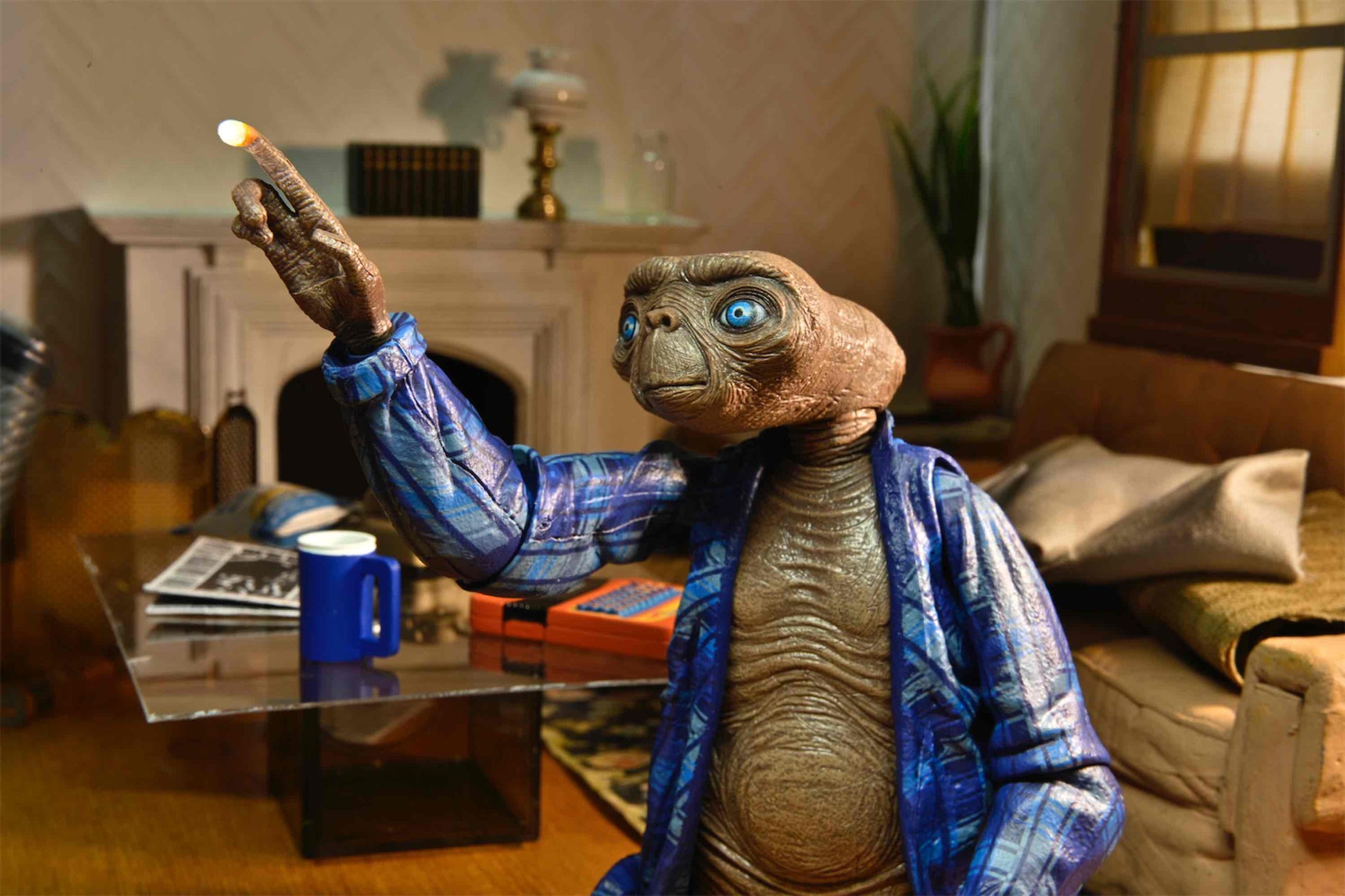 Figura neca e.t. ultimate telepathic et 40 aniversario el extraterrestre Frikytopia