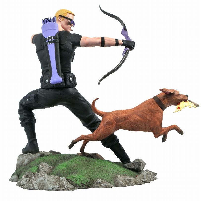 Estatua Diorama Ojo De Halcon + Perro Marvel Gallery Comic 23cm Frikytopia