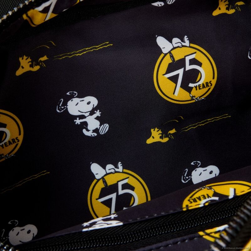 Bolso Snoopy Sleeping Doghouse 75th Anniversary Peanuts Loungefly