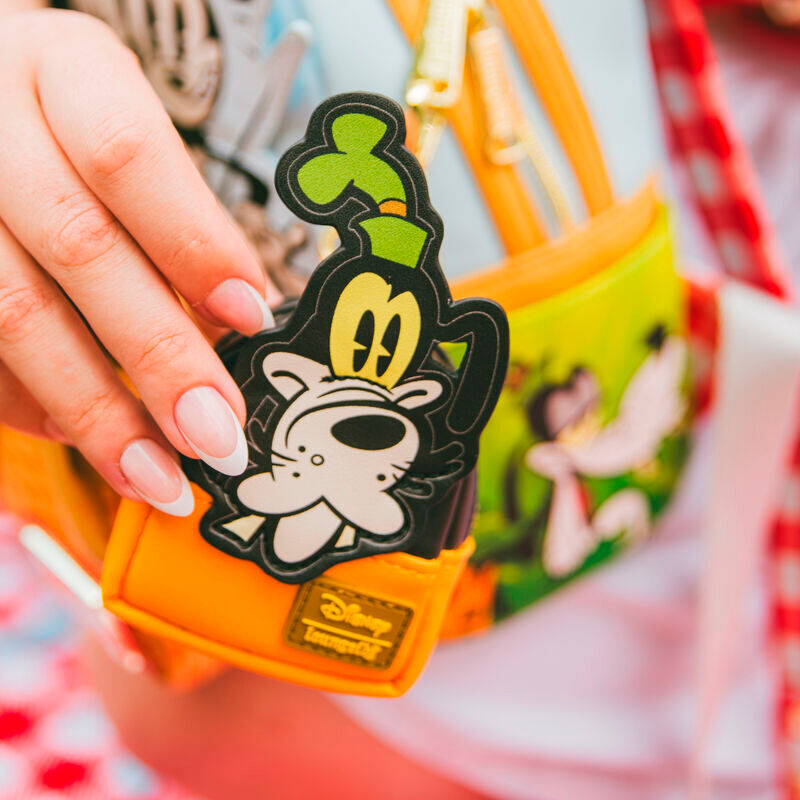 Mickey and Friends by Loungefly encantos del bolso Mystery Box Expositor (15)