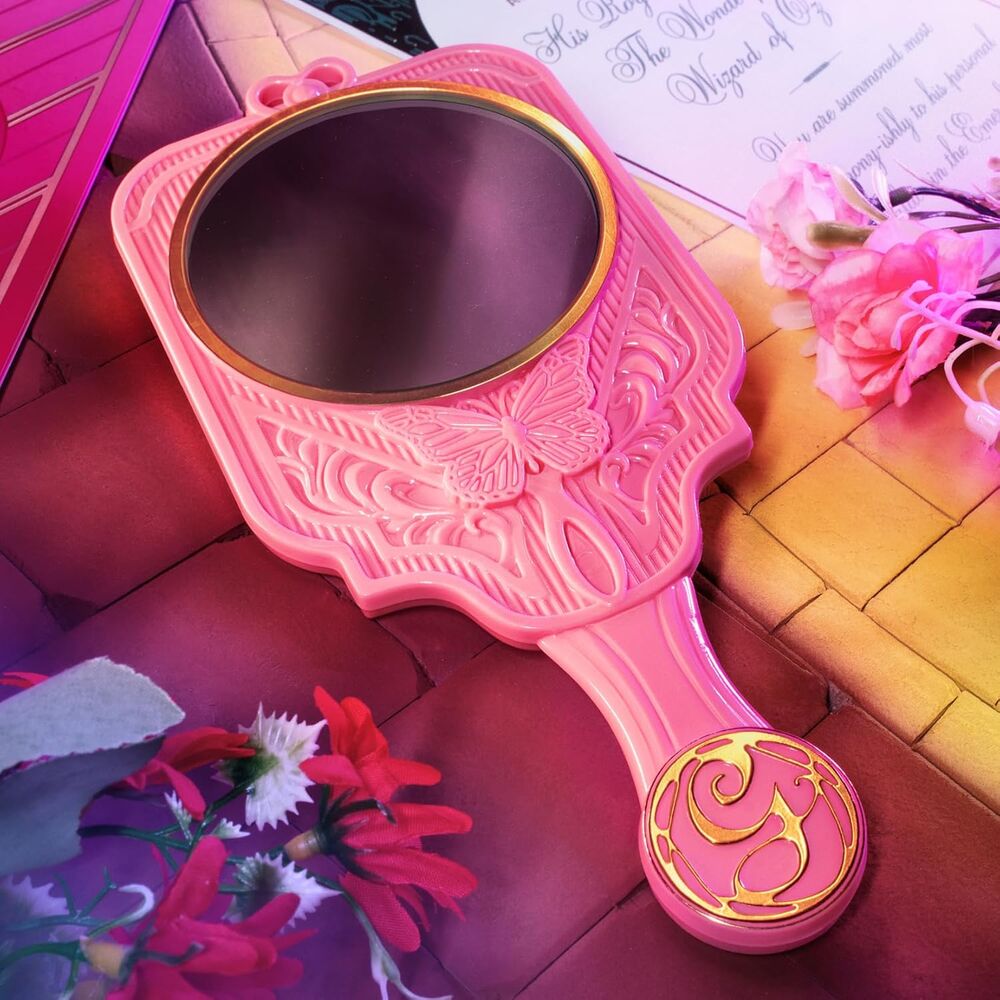 Wicked The Oz Memories Kit