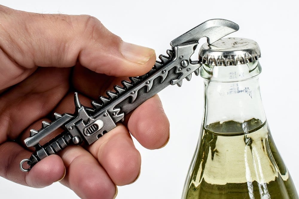 Warhammer 40,000 Abridor de botellas Chaos Chainsword