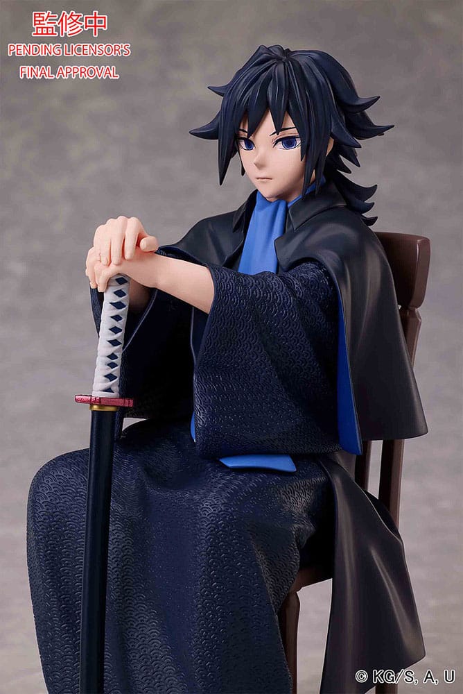 Demon Slayer: Kimetsu no Yaiba Estatua Giyu Tomioka 16 cm