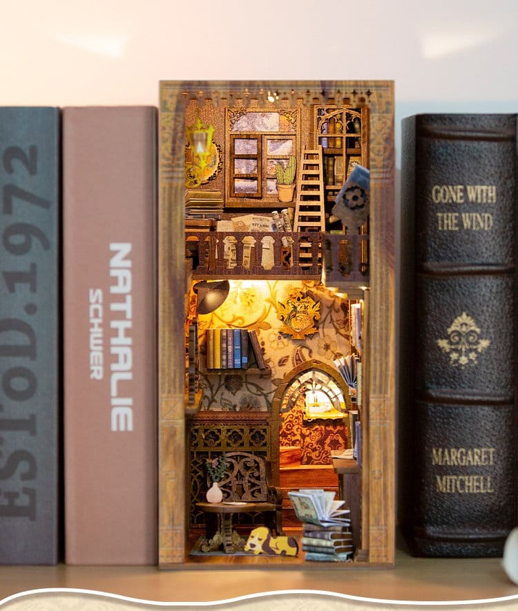 Maqueta Book Nook Eternal Bookstore 23 x 11 cm