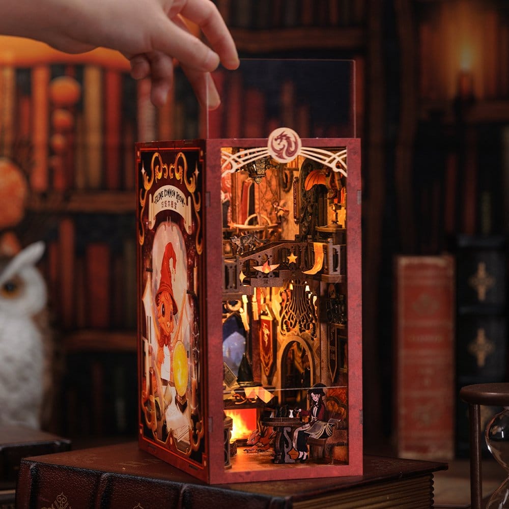 Maqueta Book Nook Flame Common Room 23 x 11 cm