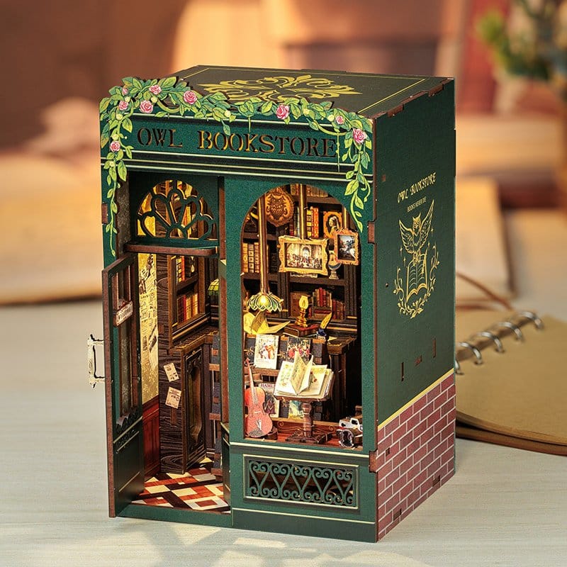 Maqueta Book Nook Owl Bookstore 17 x 12 cm Frikytopia
