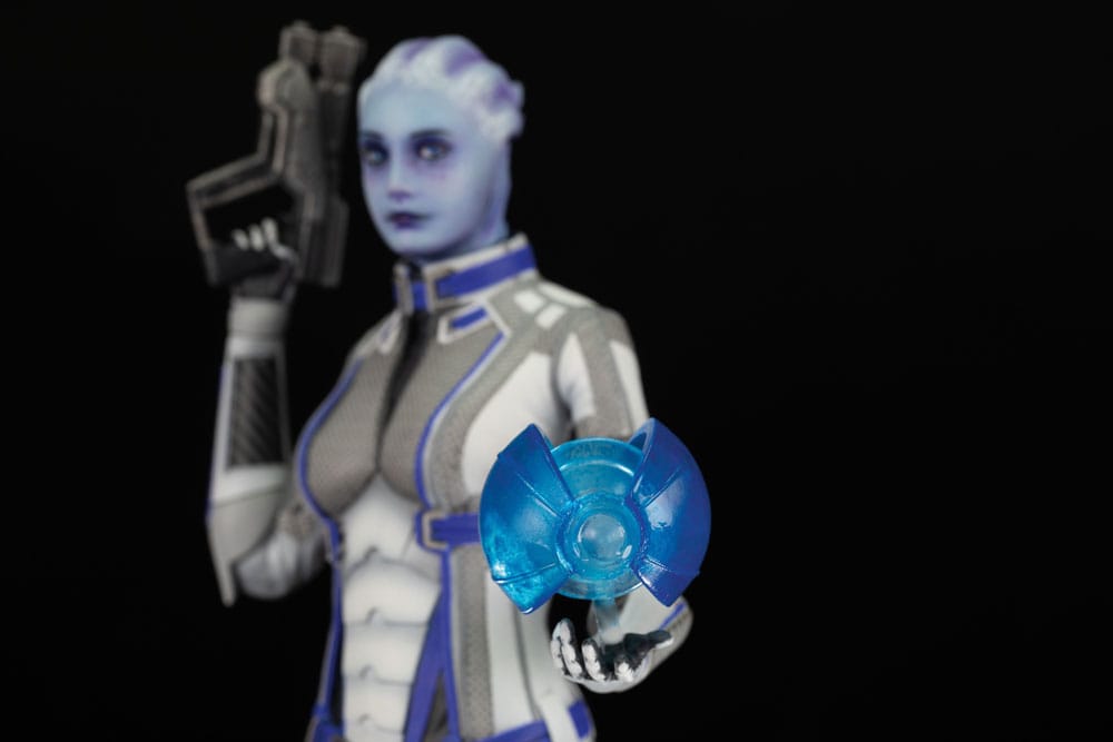 Mass Effect Estatua PVC Liara T'Soni 22 cm