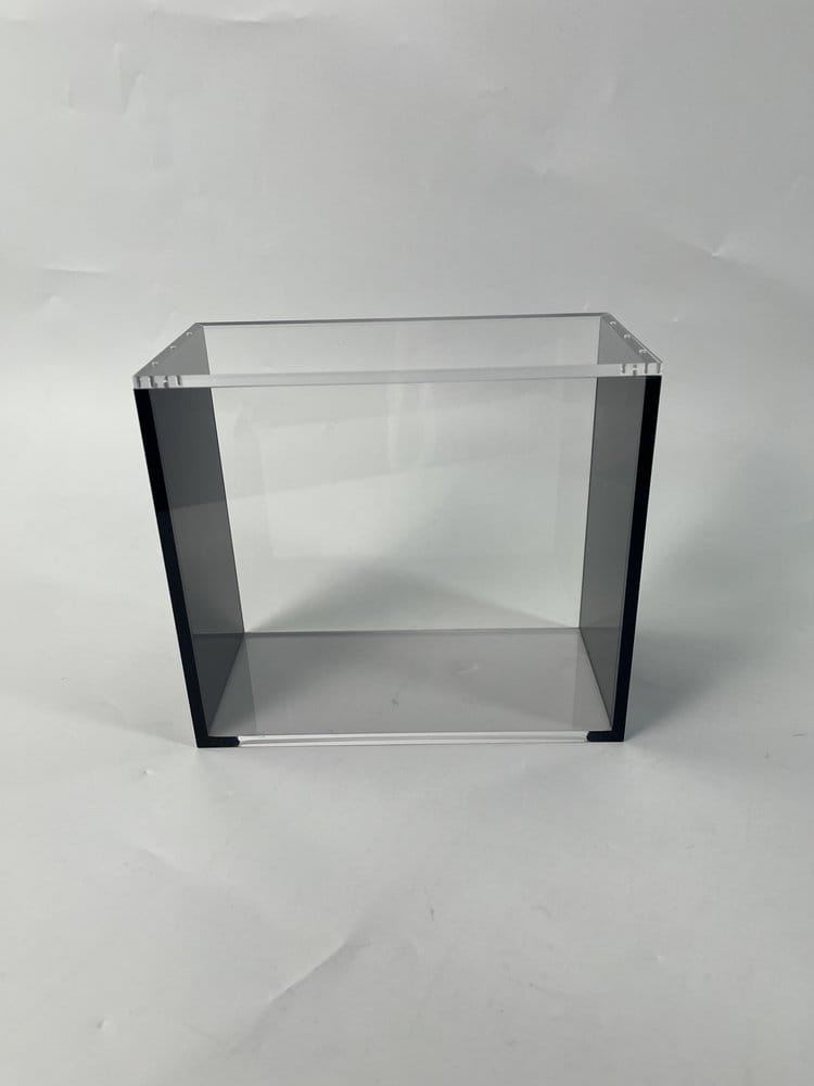 Evoretro Vitrina de Acrílico Magnética para ETB con Lados de Colores - Negro Frikytopia