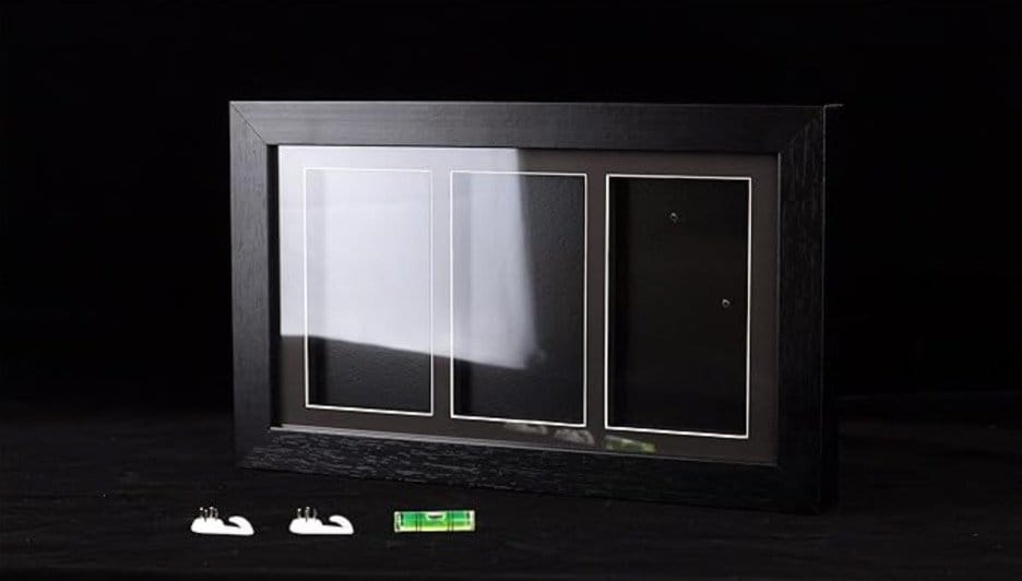 Evoretro Marco de Exhibición Vitrina para 3 Tarjetas en Caja Magnética Frikytopia