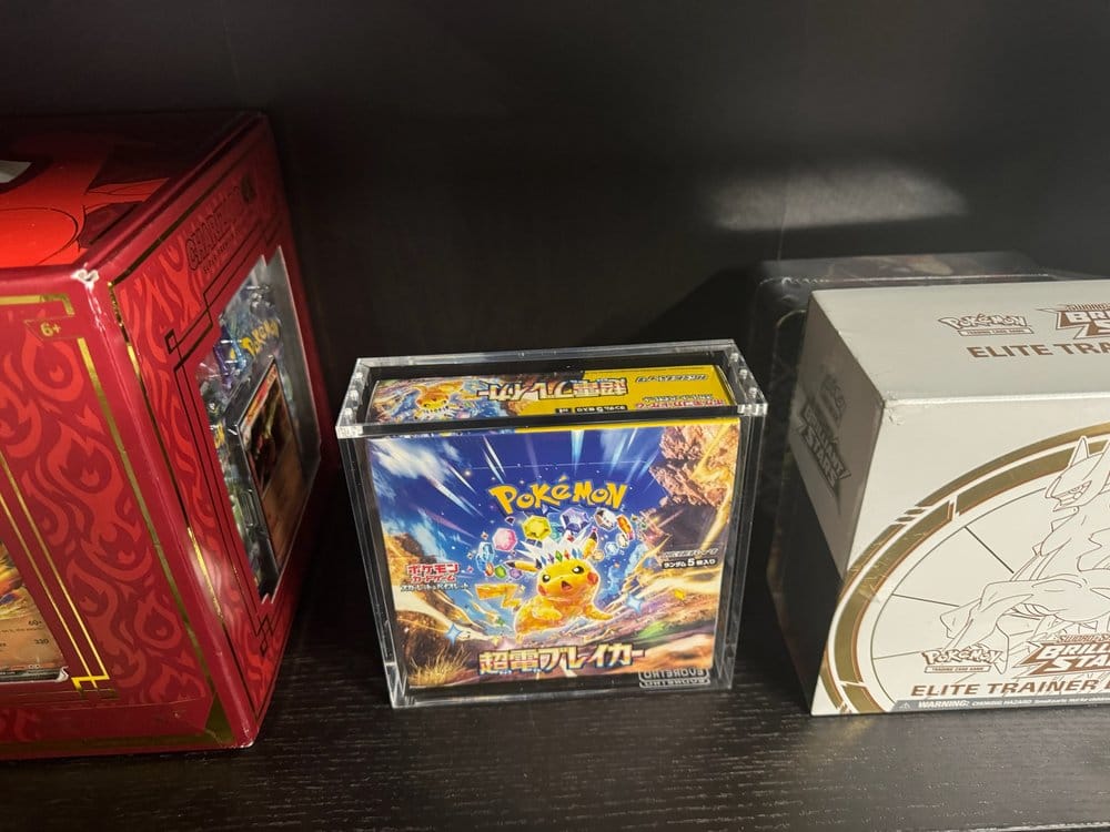 Evoretro Display de Acrílico para Pokémon Caja de Booster Grande Japonesa
