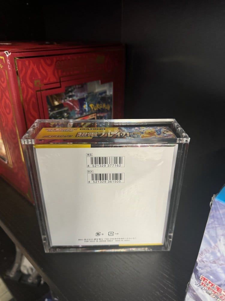 Evoretro Display de Acrílico para Pokémon Caja de Booster Grande Japonesa