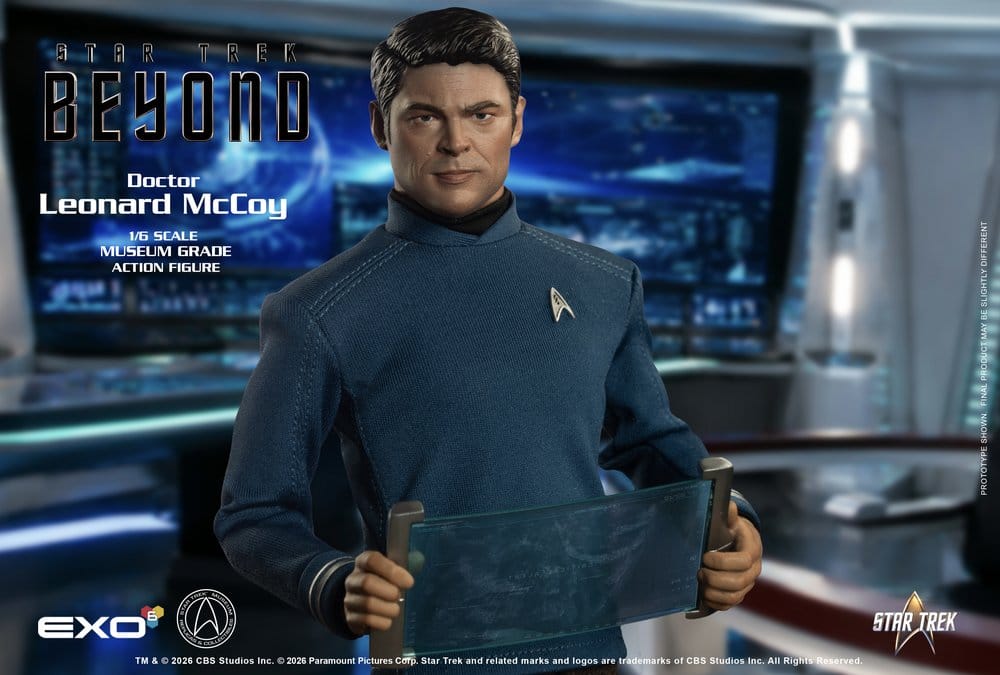 Star Trek: Más allá Figura 1/6 Dr. 'Bones' McCoy 30 cm