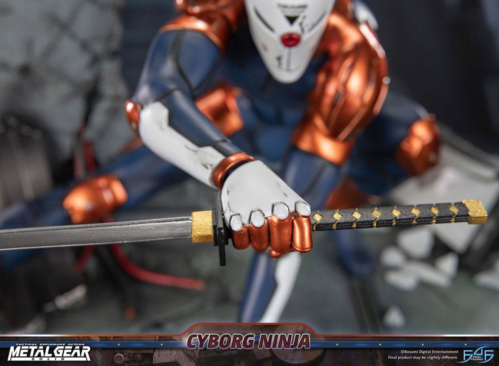Metal Gear Solid Estatua Cyborg Ninja (Gray Fox) 41 cm
