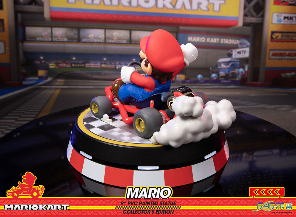 MARIO KART MARIO PVC PAINT DELUXE Estatua