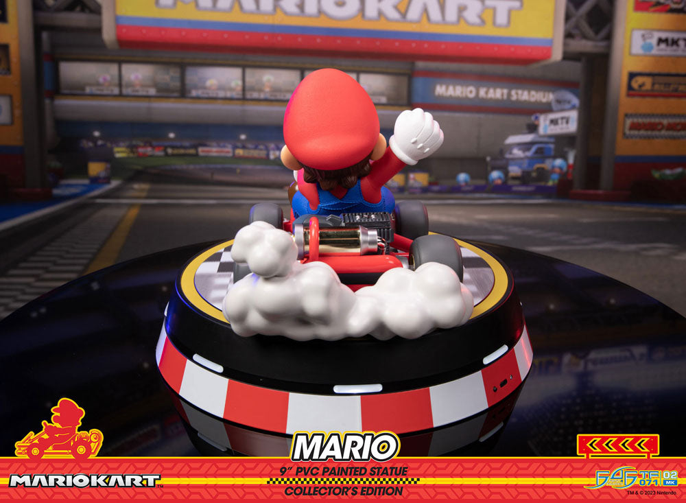 MARIO KART MARIO PVC PAINT DELUXE Estatua