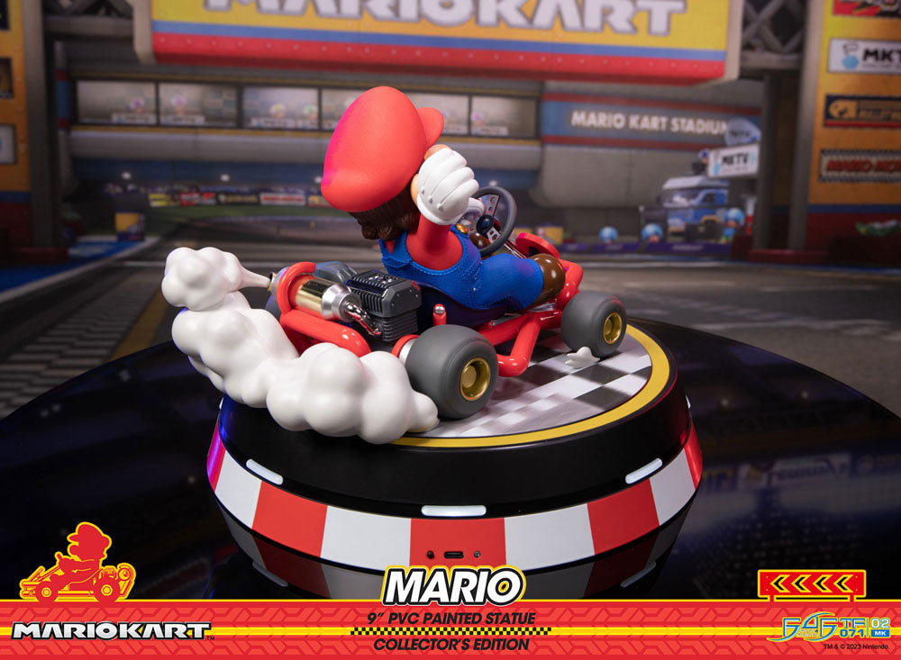 MARIO KART MARIO PVC PAINT DELUXE Estatua