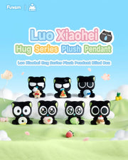 Luo Xiaohei Hug Series Llavero de Peluche Blind Box Expositor (6)