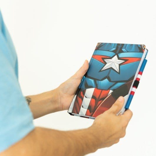 Marvel Capitán América Cuaderno Premium con Bolígrafo Uniform A5