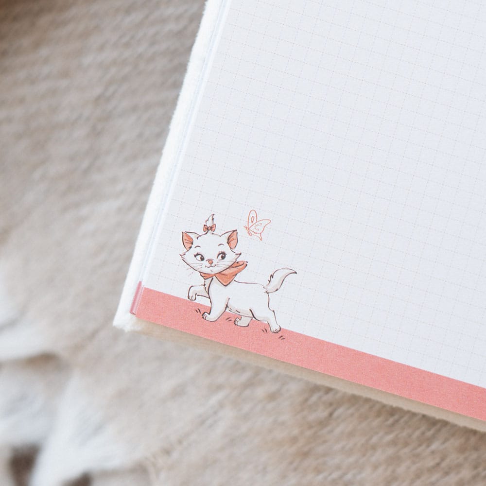 Cuaderno A5 premium felpa Marie Los Aristogatos Disney