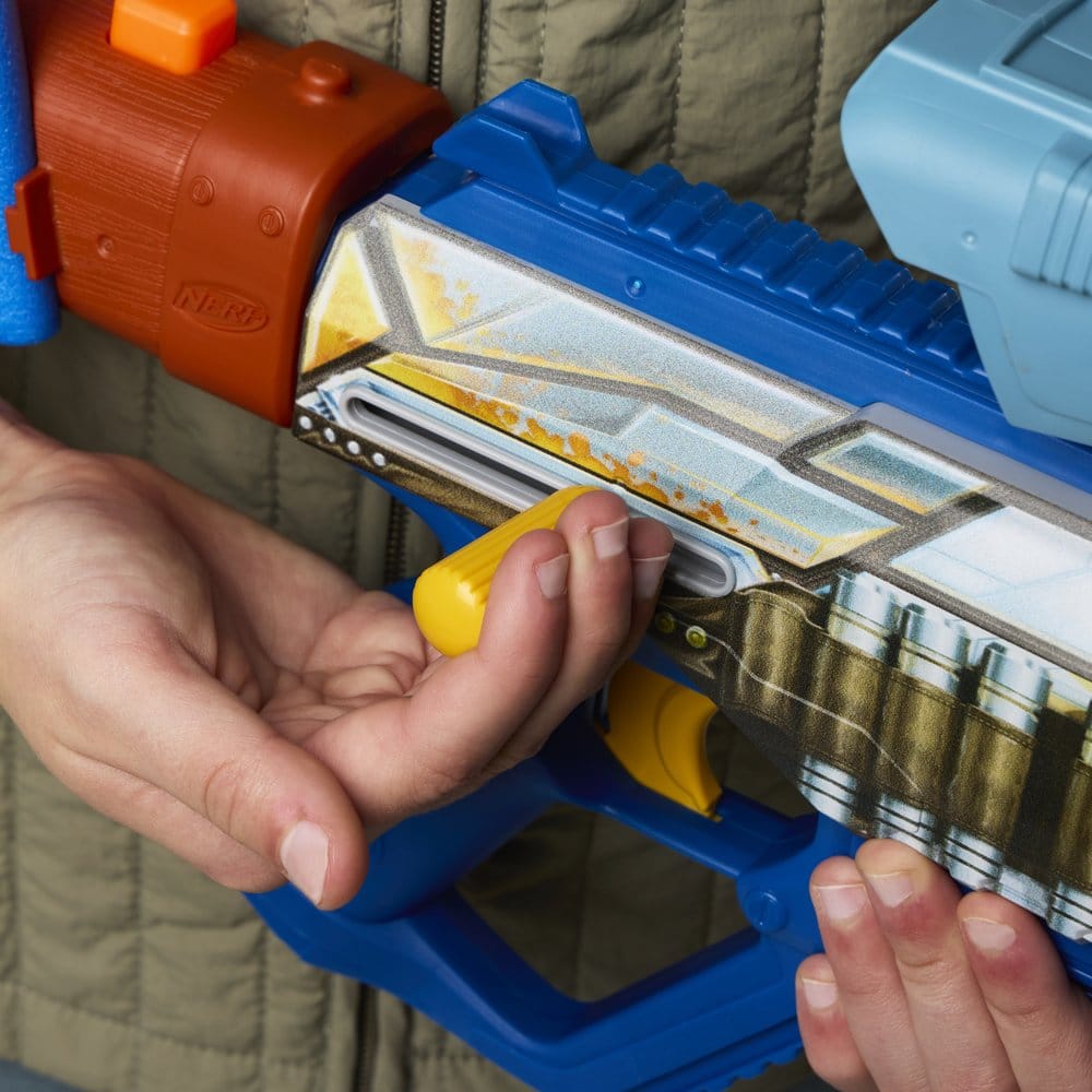 Star Wars: The Mandalorian and Grogu NERF Lanzador de Dardos The Mandalorian