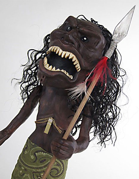 Los Enigmas de Karen Estatua Zuni Warrior 38 cm