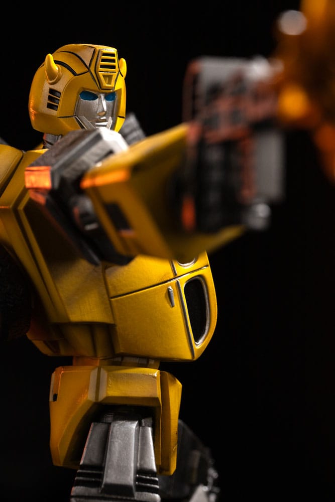 Transformers Estatua 1/20 Demi Art Scale Bumblebee 30 cm
