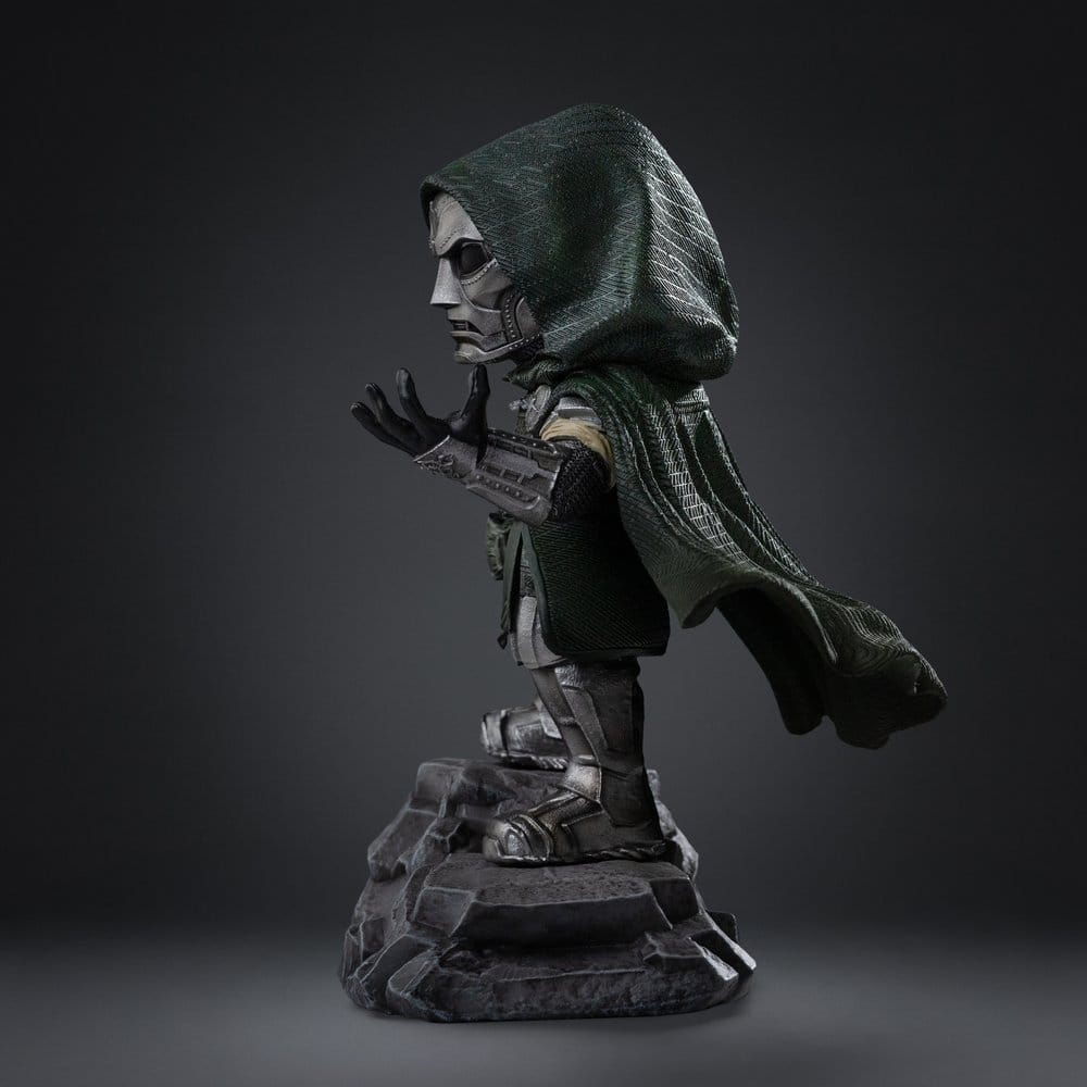 Avengers: Doomsday MiniCo Estatua Doctor Doom 15 cm