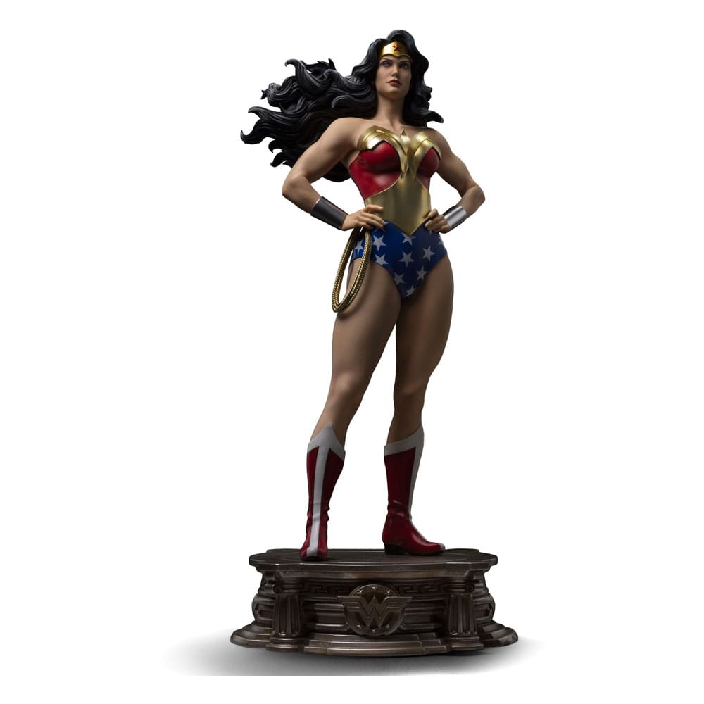 DC Comics Estatua Legacy Replica 1/4 Wonder Woman 56 cm Frikytopia