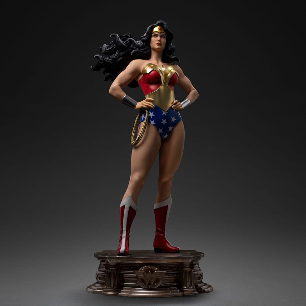 DC Comics Estatua Legacy Replica 1/4 Wonder Woman 56 cm
