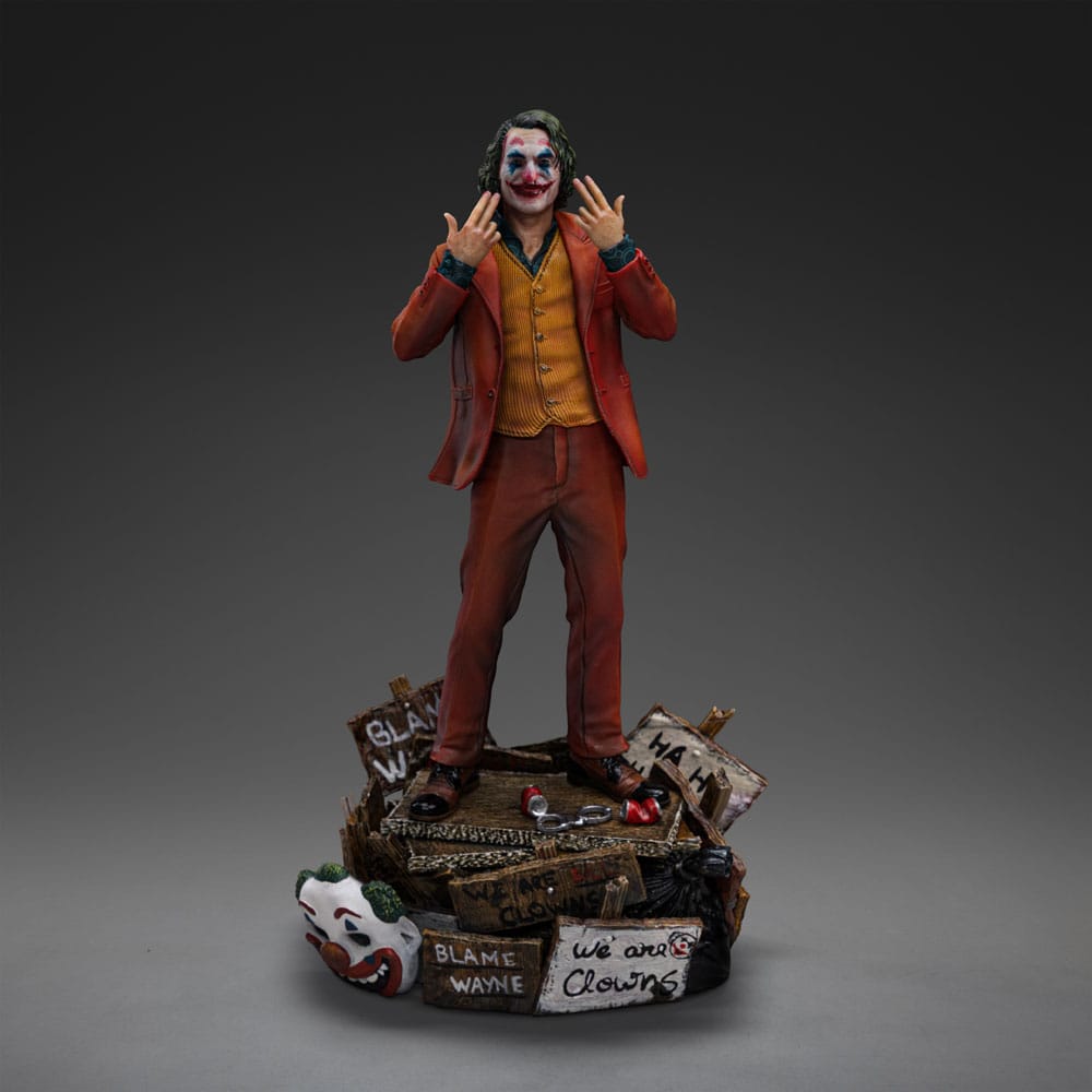 DC Comics Estatua Art Scale Deluxe 1/10 Joker (Arthur Fleck) 19 cm