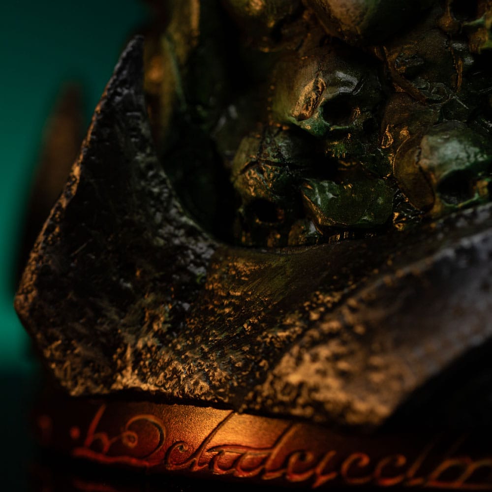 LORD OF THE Anillo ARAGORN UNLEASHED 1/10 Estatua