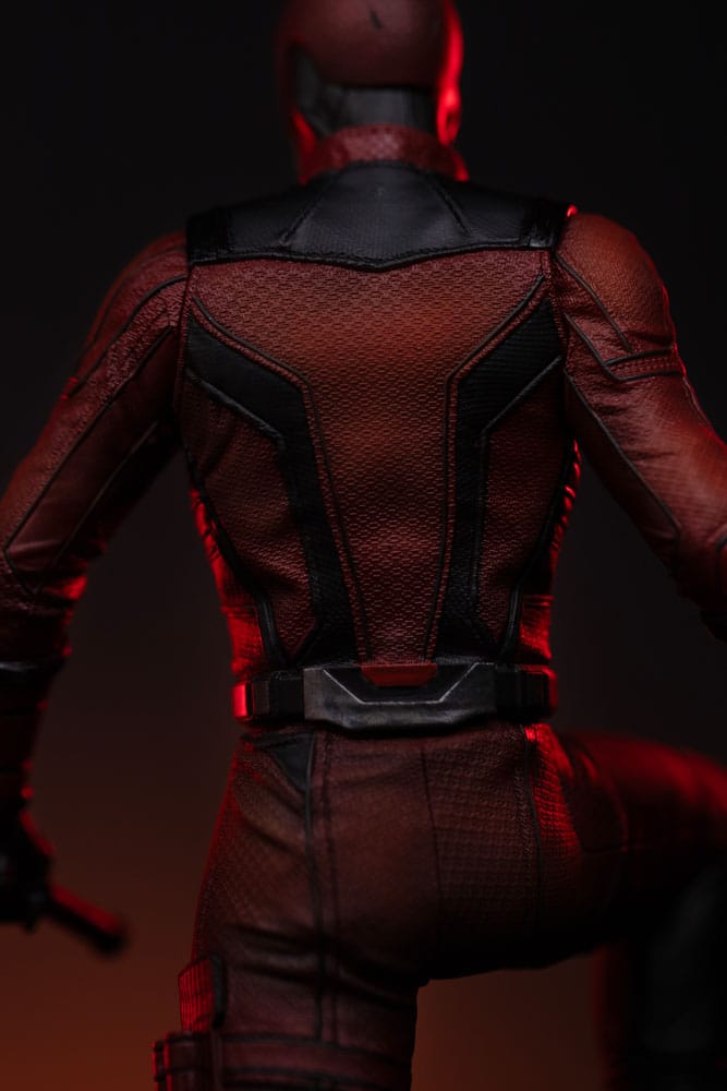 DAREDEVIL BORN AGAIN 1/10 Estatua