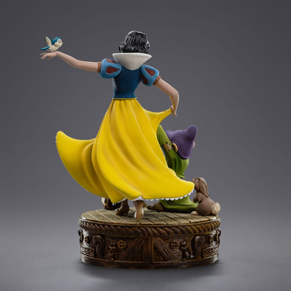 DISNEY CLASSIC SNOW WHITE ANDTHE SEVEN DWARVES 1/10 Estatua