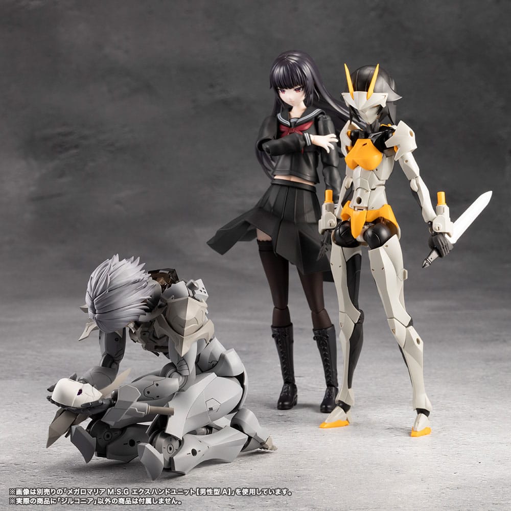 Megalomaria Unlimited Universe Maqueta Plastic Model Kit Zirconia 18 cm