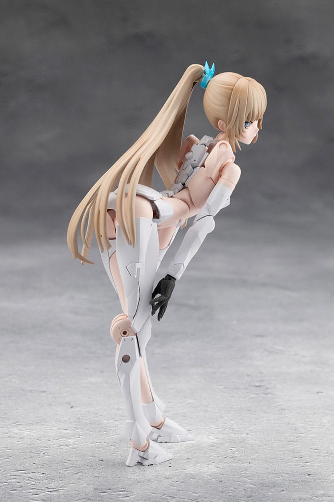 Megalomaria Unlimited Universe Maqueta Plastic Model Kit Emulator 16 cm