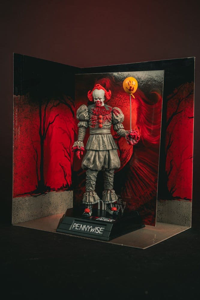 MOVIE MANIACS 6INCH POSED WELCOME TO DERRY WV2 PENNYWISE BLOODY