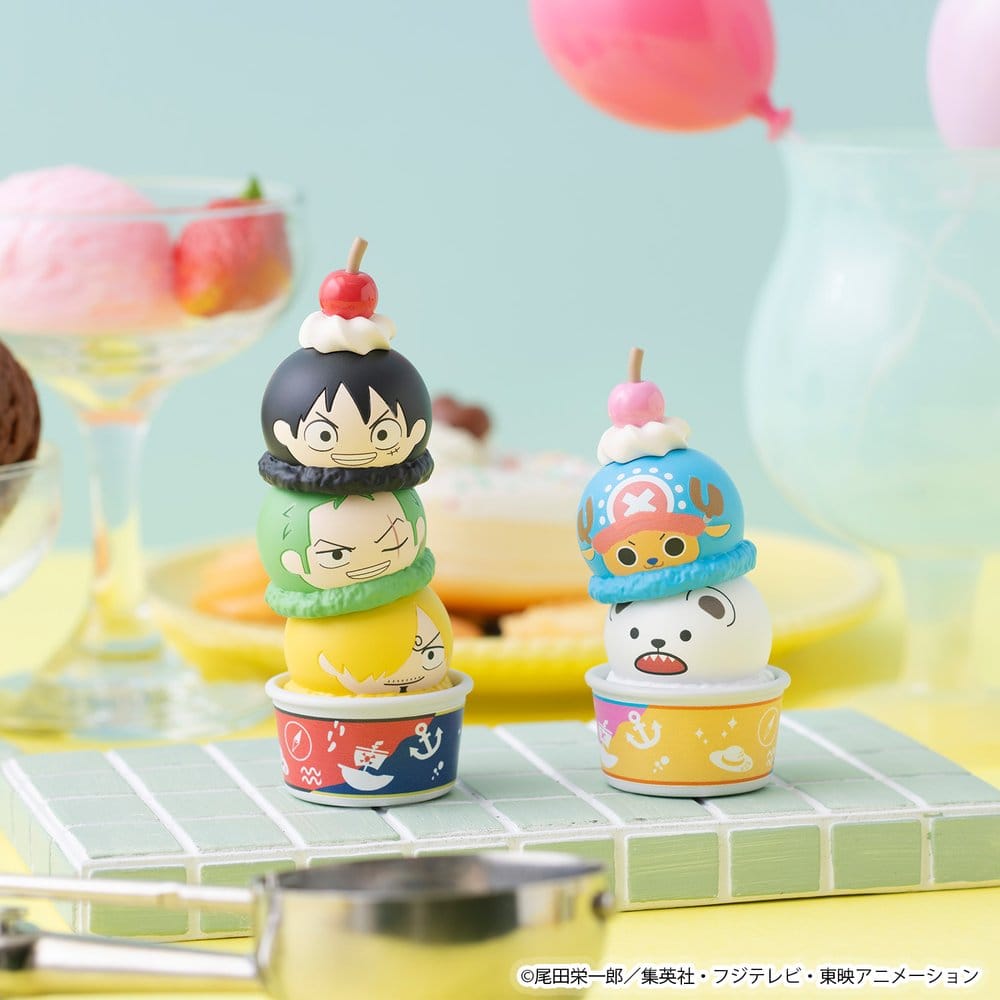 ONE PIECE TSUMICHEN STACK UP & CHANGE DISPLAY GIFT SET