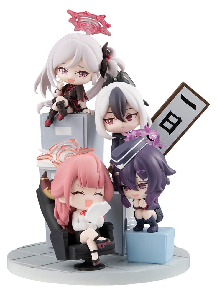 Blue Archive Figura PVC FigUnity 14 cm (with gift)