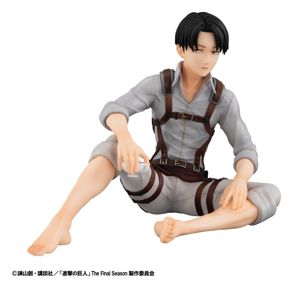 Attack on Titan Figura PVC G.E.M. Series Squad Captain Levi Palm Size 9 cm