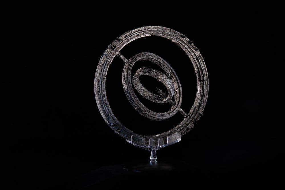 Fundación Die-Cast The Invictus Spaceship 20 cm