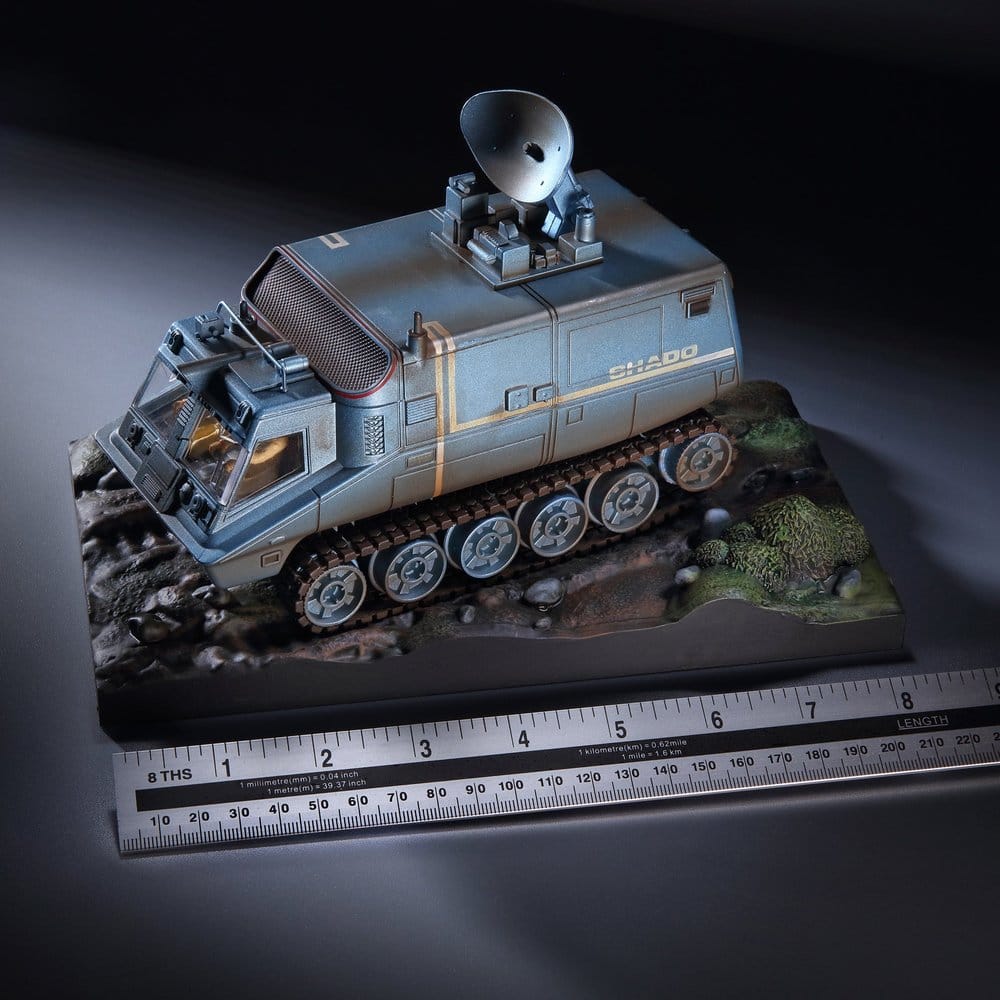 UFO Modelo Die-Cast S.H.A.D.O. Mobile (with Radar) 17 cm
