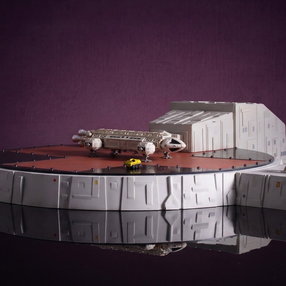 Space: 1999 Juego Landing Pad (with Eagle Transporter) 46 cm
