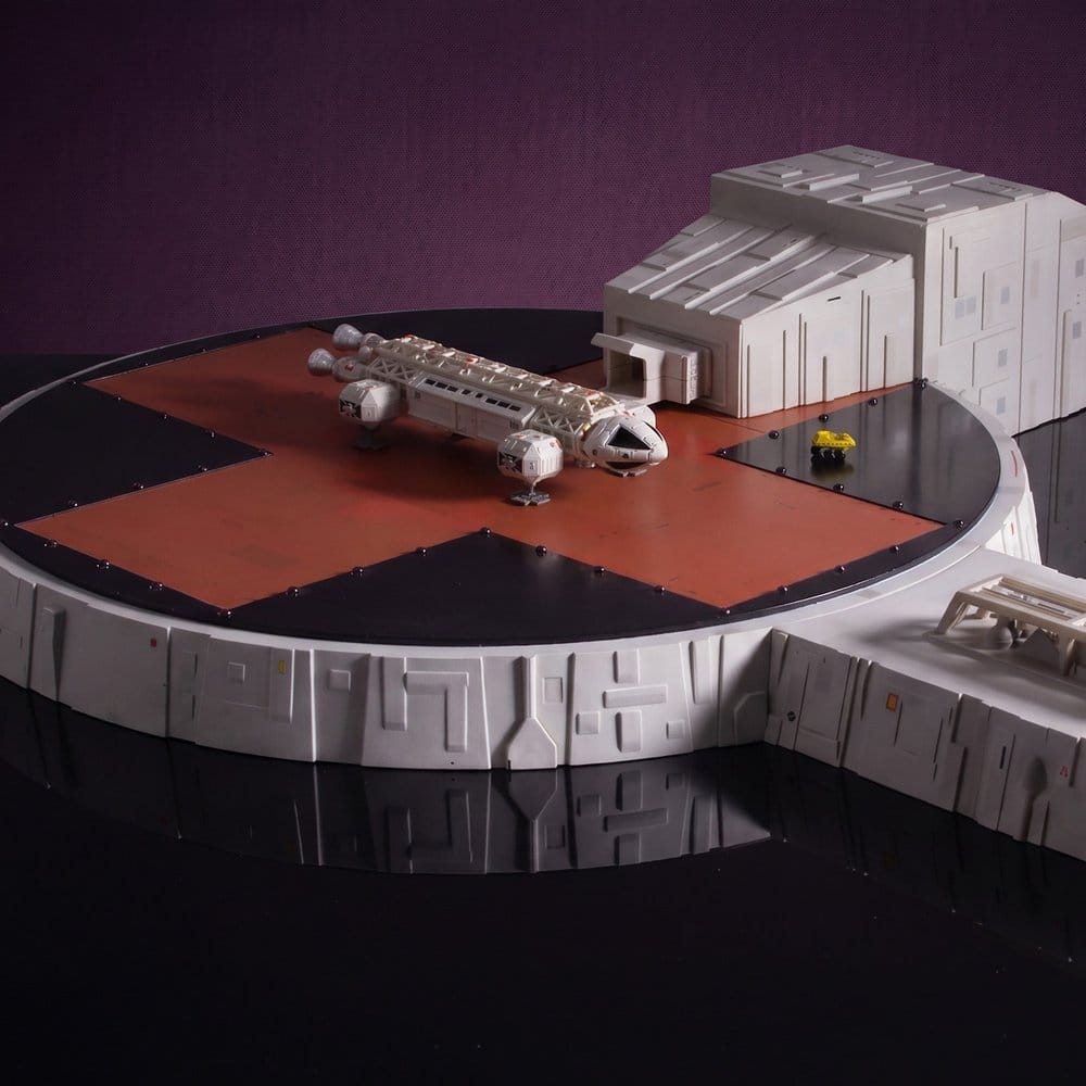Space: 1999 Juego Landing Pad (with Eagle Transporter) 46 cm