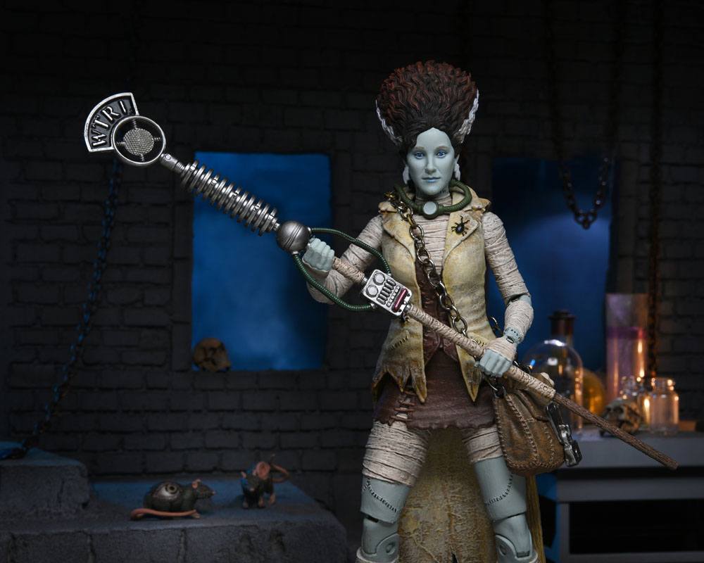 Universal Monsters x Teenage Mutant Ninja Turtles Figura April as The Bride 18 cm