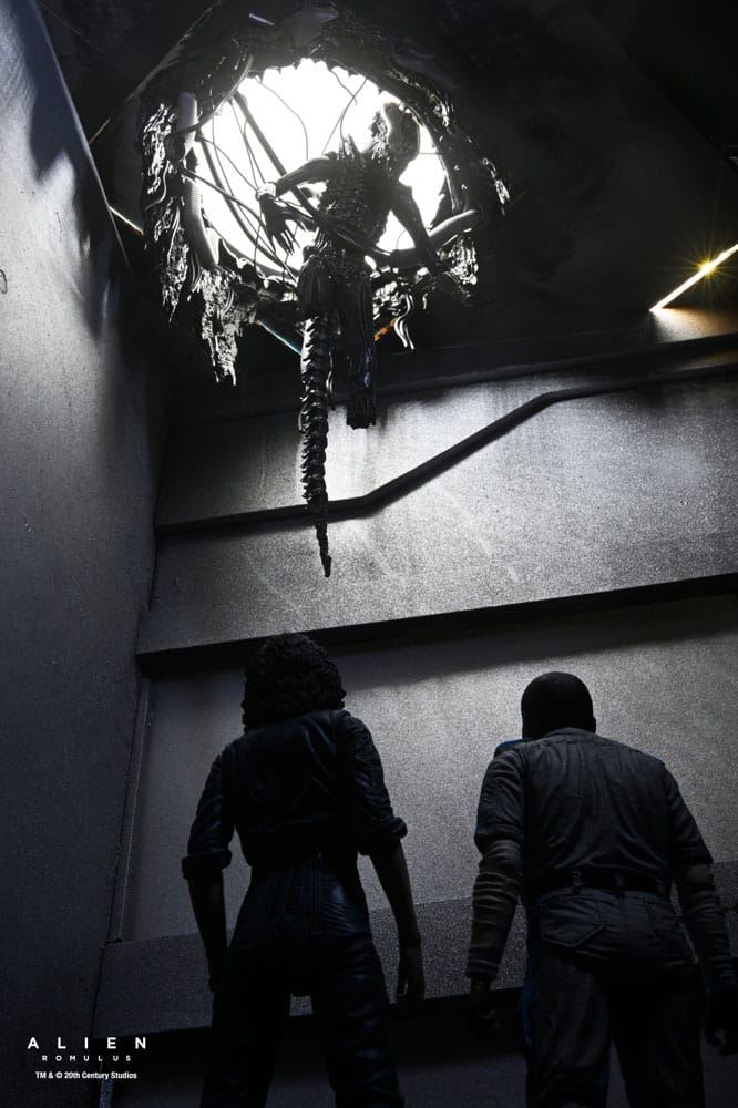 Alien: Romulus Figura Deluxe Suspended Lab Xenomorph XX121 18 cm